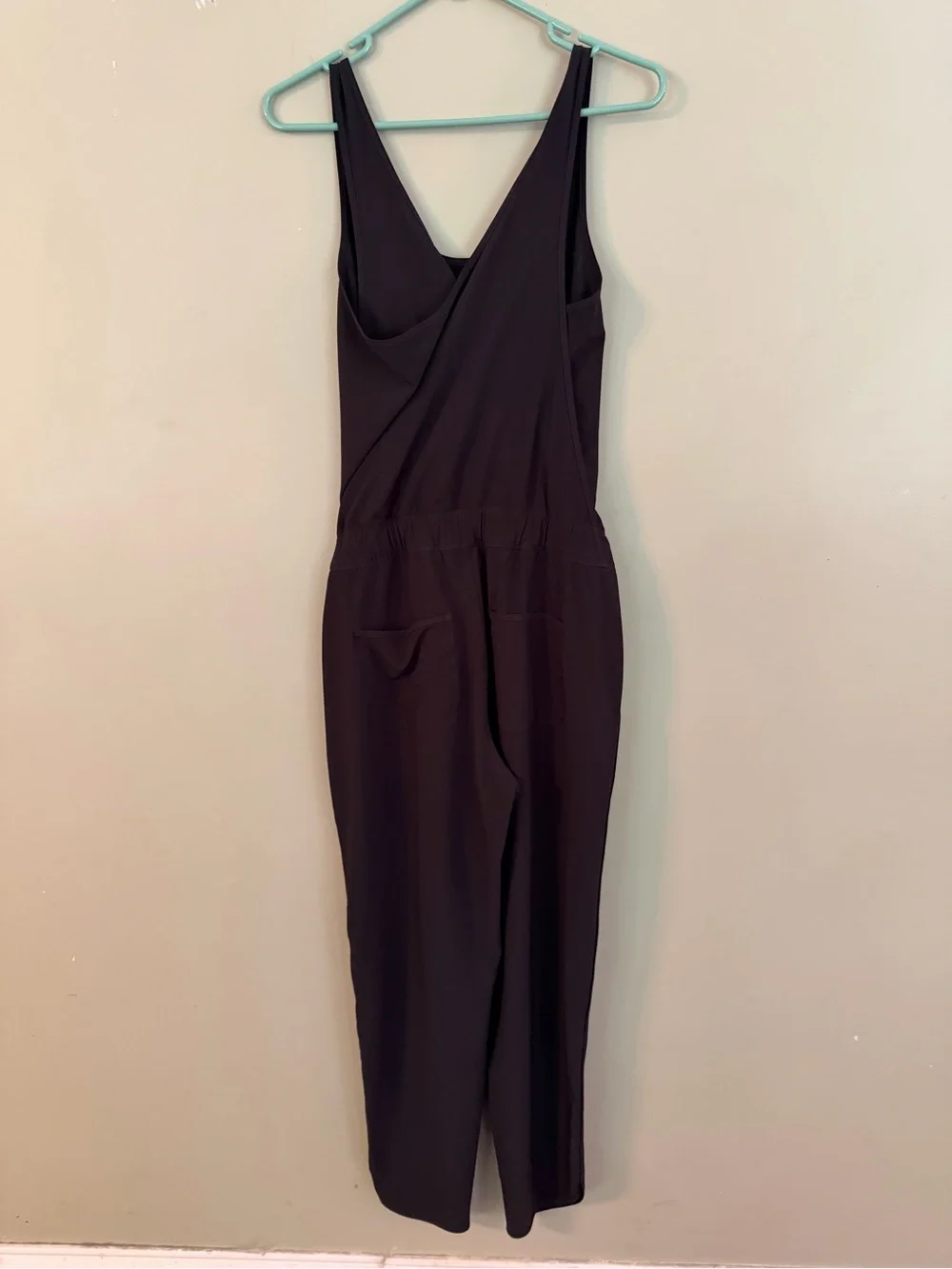 Patagonia SMALL Black Fleetwith Sleeveless Drawstring Jumpsuit NWOT NEVER WORN 😍 - Picture 10 of 16